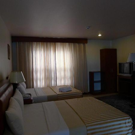 Hotel Cosmopolitan Baguio City Екстер'єр фото