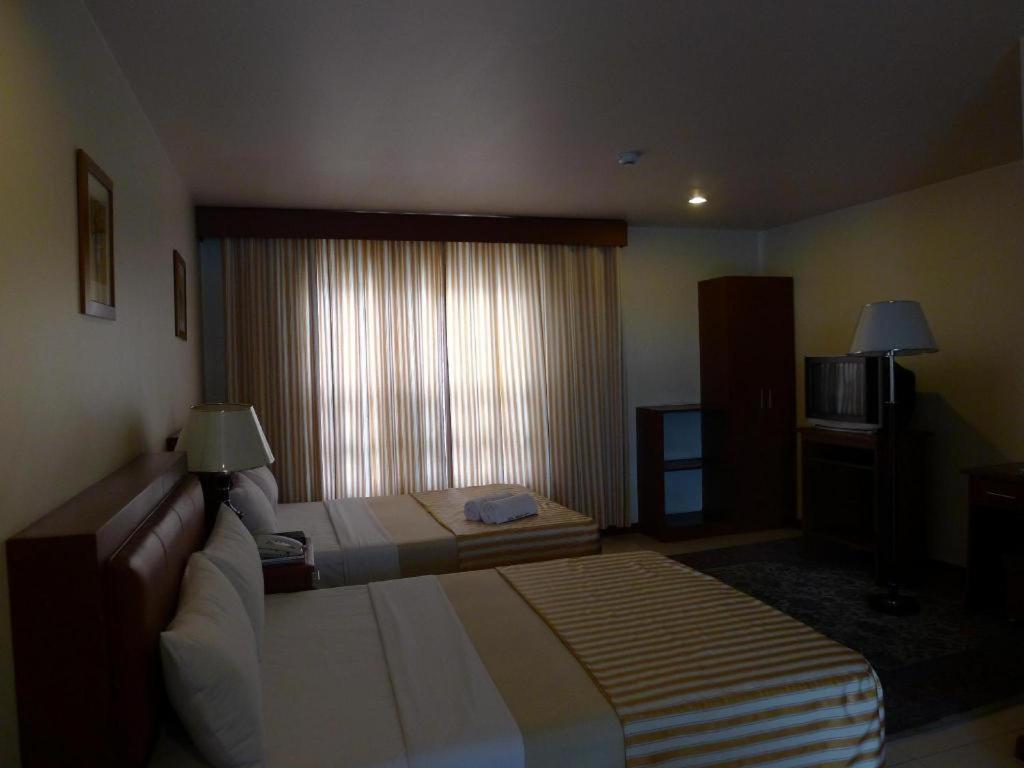 Hotel Cosmopolitan Baguio City Екстер'єр фото