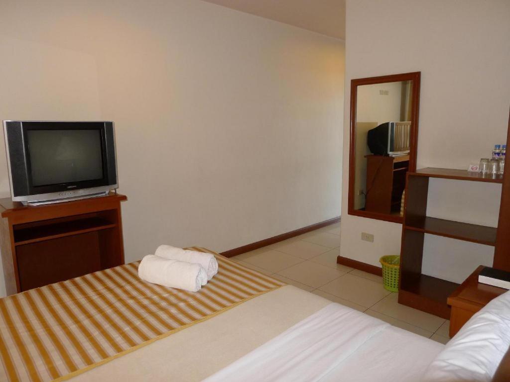 Hotel Cosmopolitan Baguio City Екстер'єр фото