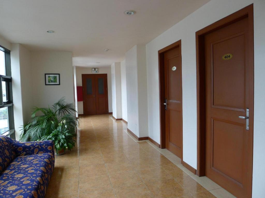 Hotel Cosmopolitan Baguio City Екстер'єр фото